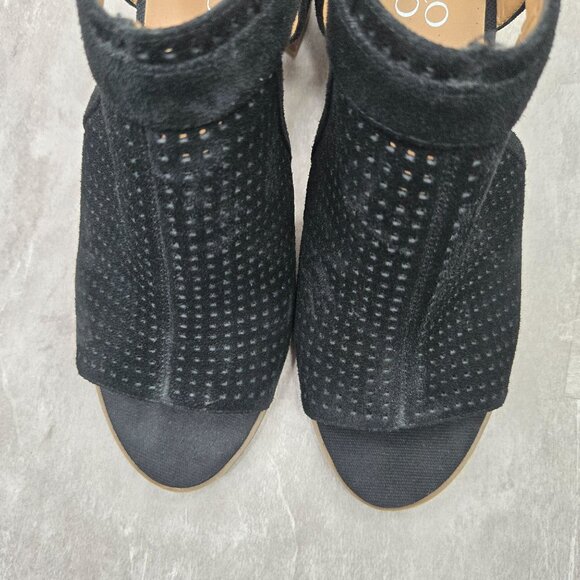 Franco Sarto Heeled Sandals Sz 8 Black Perferated Suede Dressy Block Heel Shoes - Picture 3 of 12